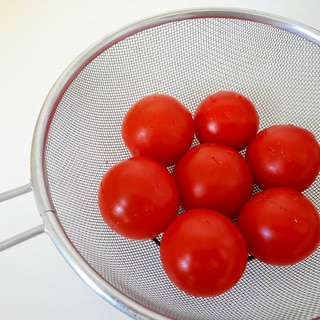 お鍋がいらないトマトの湯剥き